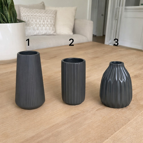 Vase aus keramik schwarz - aus,